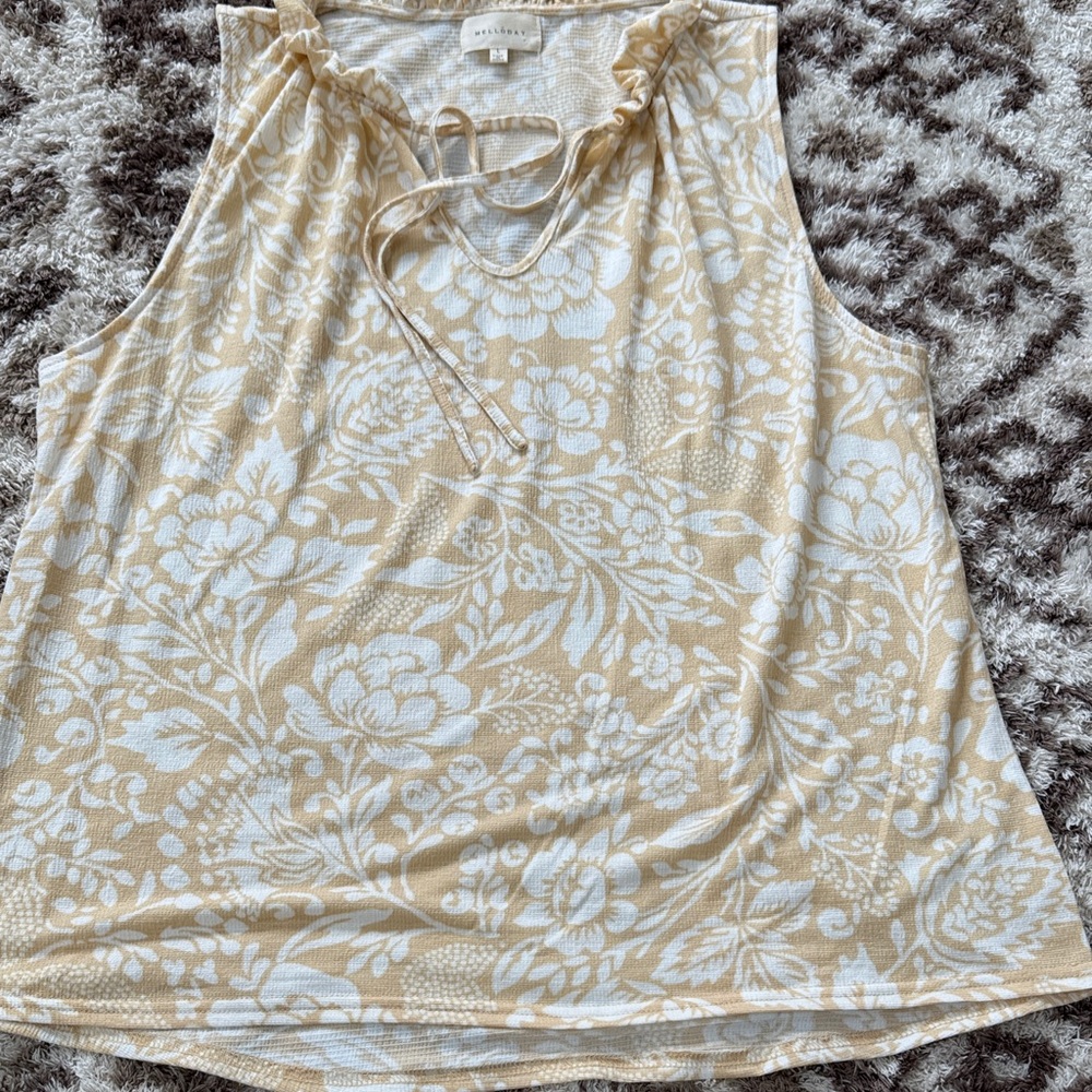 MELLODAY Beige Floral Sleeveless Blouse